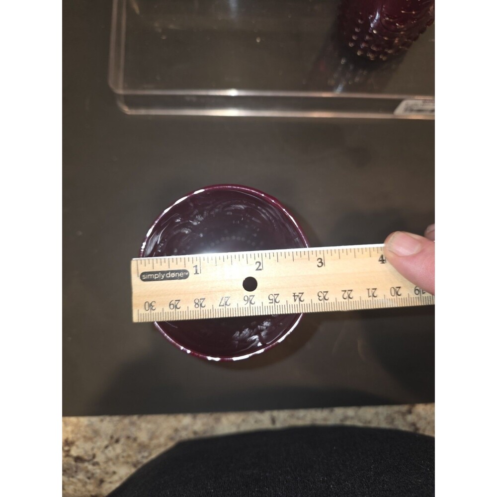 Set of 2 Ruby Red Glass Tumblers - Fleur De Lis Embossed Pattern - Vintage - Picture 5 of 5